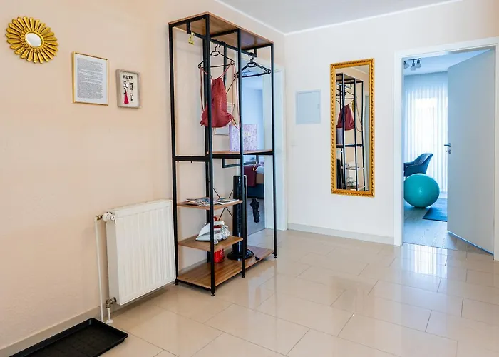 Golden Design Apartment, Zentral, Familie Und Business, 1000 Mbit * Duisburg